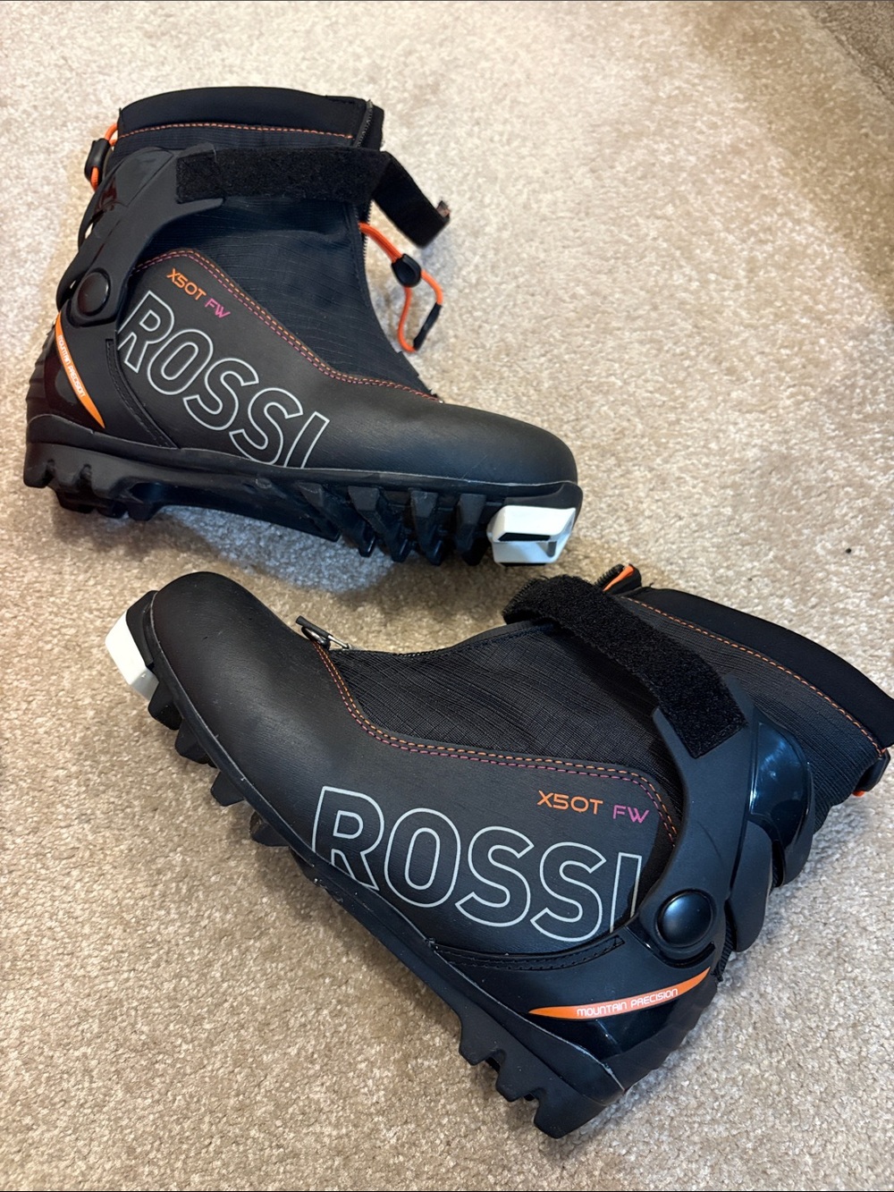 Rossignol X Country Nordic Thinsulate ski boots size 40